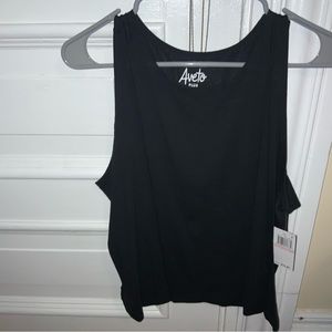 NWT AVETO woman’s black tank top.  Size 2X.
